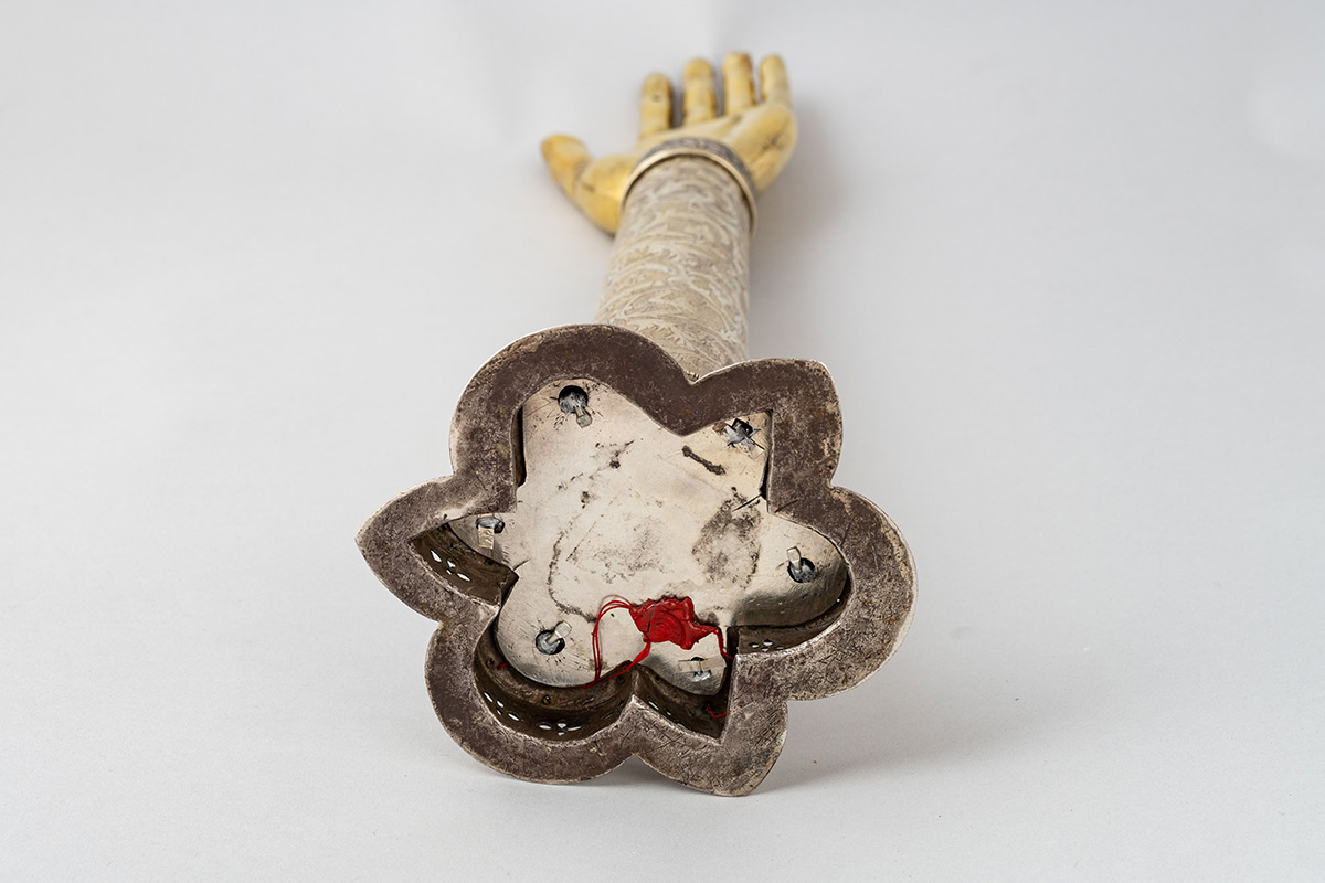 Predmeti od metala iz postava Stalne izložbe crkvene umjetnosti u Zadru