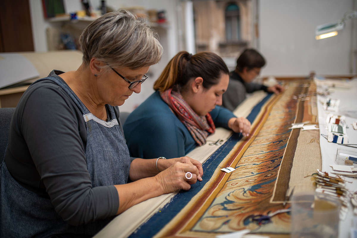 Konzervatorsko-restauratorski radovi na tapiserijama iz ciklusa "Mjeseci u godini", u vlasništvu Zagrebačke nadbiskupije u Zagrebu